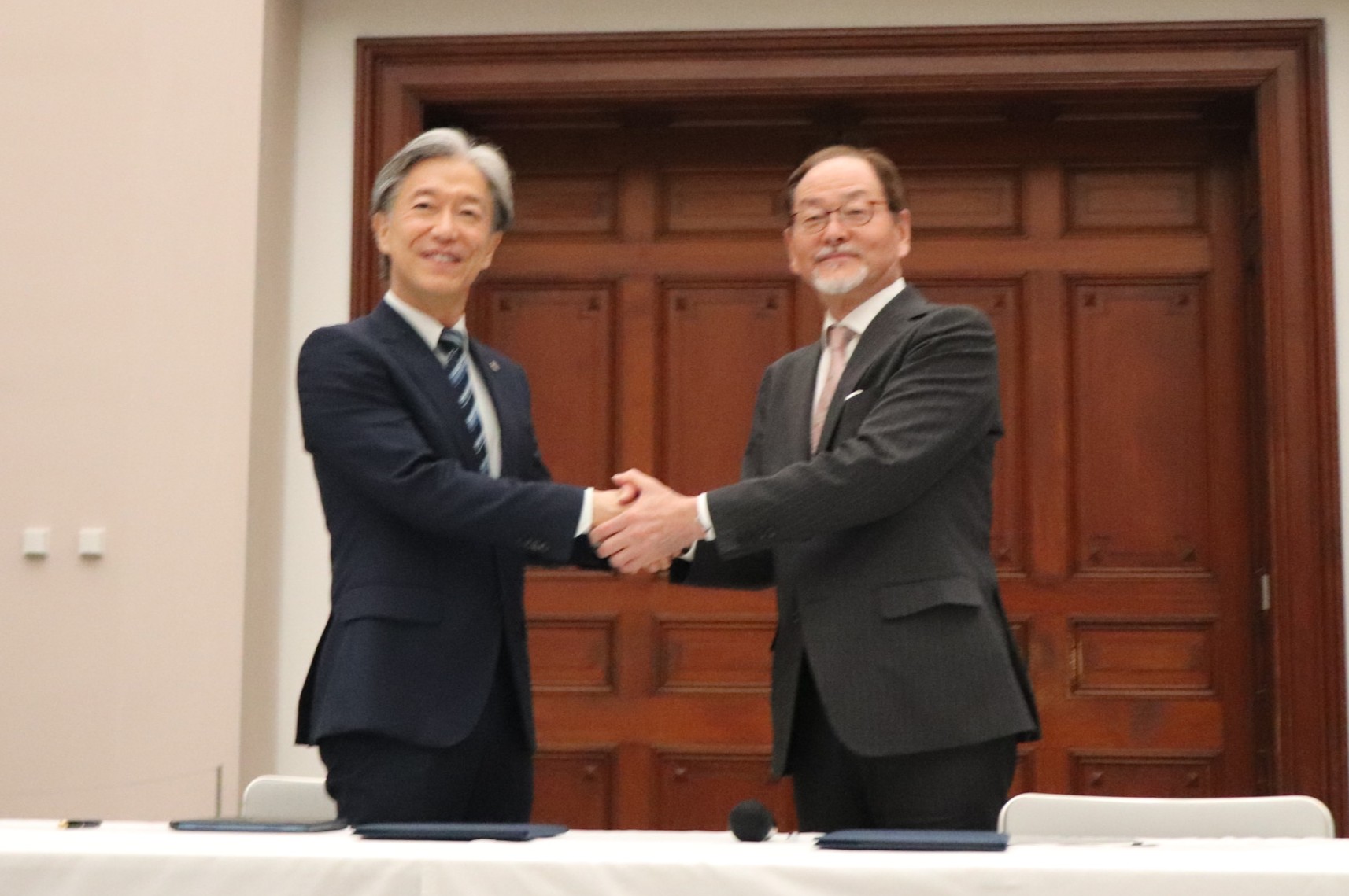 奈良国立博物館との包括連携研究協定 調印式の様子