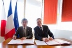 エコールポリテクニック（フランス）と国際共同研究室設置の調印式を挙行（2016/02/03）