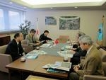 ベトナム科学技術院物質科学研究所所長一行が本学を訪問（2012/02/27）