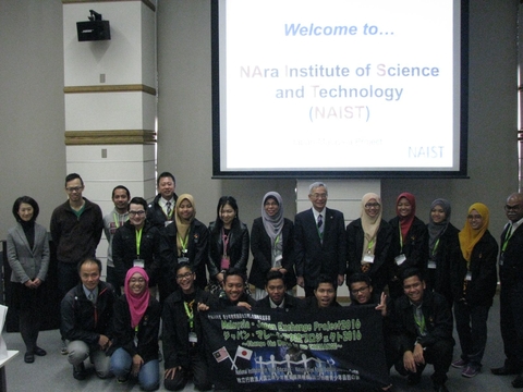マレーシアの高校生一行が本学を見学訪問（2016/11/21）