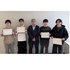 量子物理工学研究室の本條 悟史さん(博士前期課程2年)、齋藤 祐磨さん(博士前期課程1年)、星名 勇作さん(博士前期課程1年)、山田 彗史さん(博士前期課程1年)が応用物理学会 量子エネルギー変換研究会 第4回研究会 兼 第37回次世代先端光科学研究会において講演奨励賞および若手奨励賞を受賞