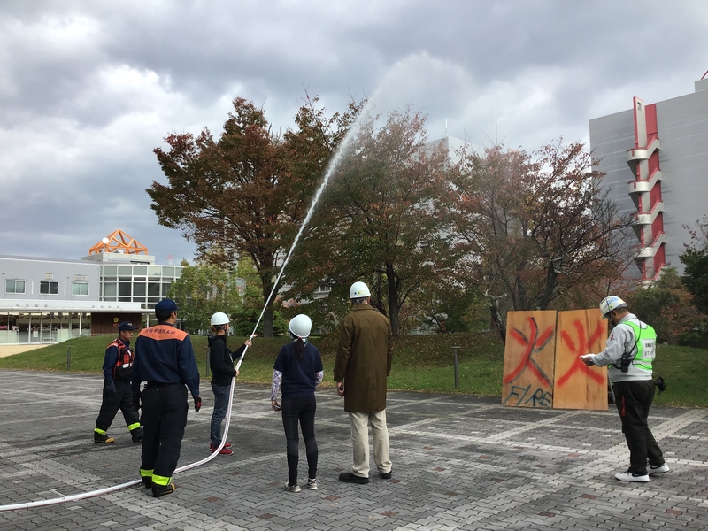 Earthquake and fire safety drill (October 31, 2018) 