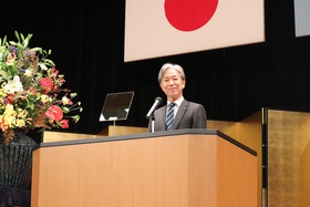 A congratulatory speeches by President SHIOZAKI.