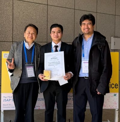 Mark D. Ilasin, Doctoral Student in the Information Device Science Laboratory, Receives 