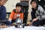 先端科学技術体験プログラム「親子でレゴロボットを作ってリレーにチャレンジ!」親子講座を開催(2010/12/11)