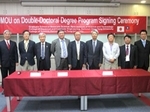 台湾国立交通大学とのダブルディグリープログラム協定に調印(2015/11/19)