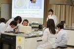 先端科学技術体験プログラム「タンパク質って何？酵素って？光るタンパク質を見てみよう。」を開催（2009/10/25）