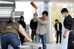 学内餅つき会を実施（2009/1/6）