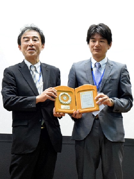 光情報分子科学研究室の中嶋琢也准教授が2016年光化学討論会において光化学協会奨励賞を受賞