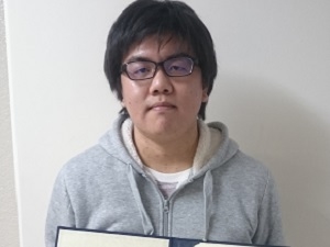 先進機能材料研究室の木本孝仁さん（博士前期過程2年）が2016年度第3回関西電気化学研究会で2016年度関西電気化学奨励賞を受賞