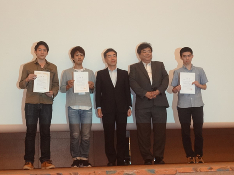 情報科学研究科ユビキタスコンピューティングシステム研究室の学生らが、DICOMO2017において最優秀プレゼンテーション賞等を受賞