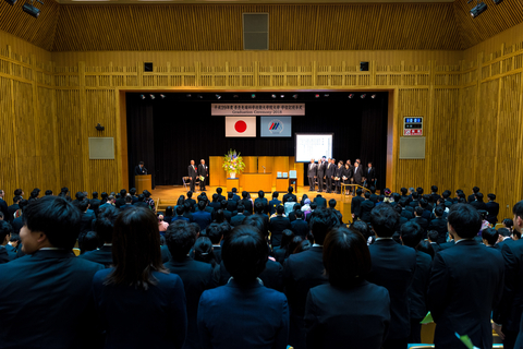 平成29年度学位記授与式を挙行（2018/03/23）