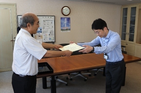 花発生分子遺伝学研究室の伊藤寿朗教授が平成29年度日本学術振興会特別研究員等審査会専門委員（書面担当）及び国際事業委員会書面審査員として表彰