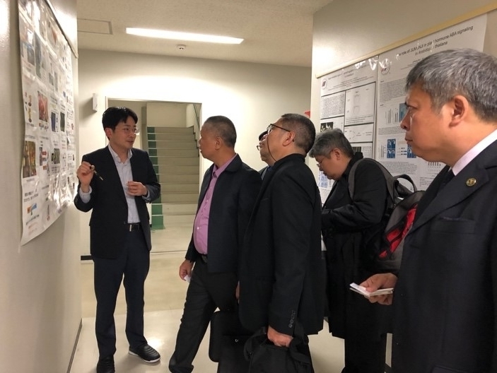 フィリピン８大学コンソーシアム参加大学研究科長ら一行が本学を表敬訪問（2018/12/04）