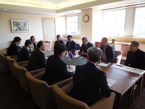 フィリピン８大学コンソーシアム参加大学研究科長ら一行が本学を表敬訪問（2018/12/04）