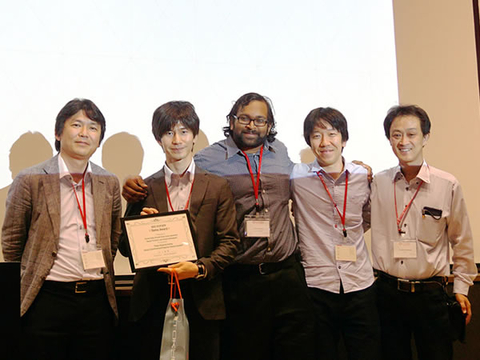 光メディアインタフェース研究室の上田朝己さん(2019年3月修了)らがIEEE International Conference on Computational Photography 2019においてDemo Awardを受賞