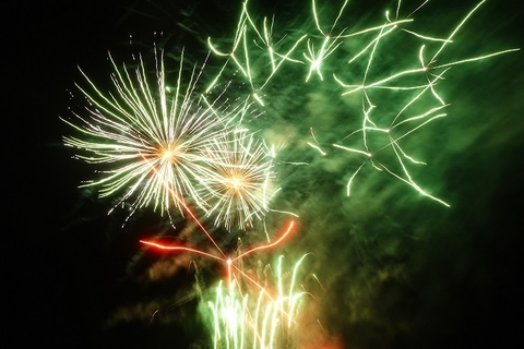 生駒市制50周年記念花火の打ち上げに協力