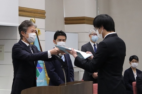 令和3年度学位記授与式を挙行（2021/12/22）