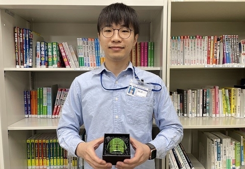 ロボットラーニング研究室の山之口 智也さん(博士後期課程2年)が、2022 博士キャリアメッセKYOTOにおいて、島津製作所賞を受賞