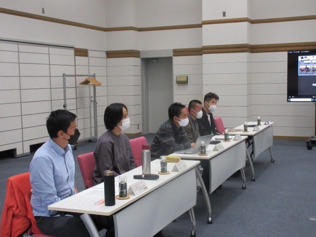 「学長と学生との懇談会」を開催（2022/10/26）