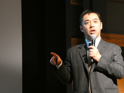 技術講演を行う藤川総合情報基盤センター教授