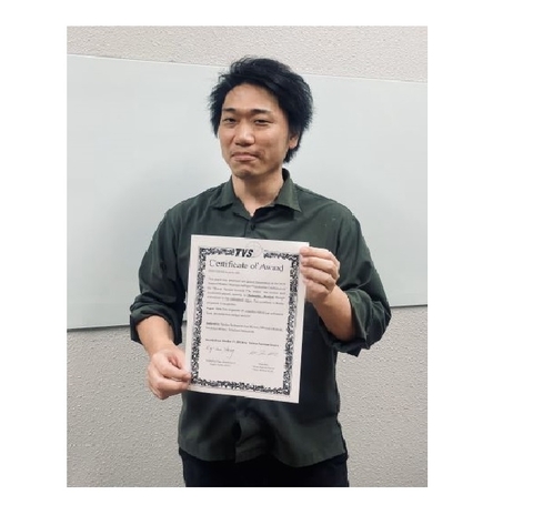 物性情報物理学研究室の橋本由介助教がVASSCAA-12 Best Poster Award Honorable Mentionを受賞 