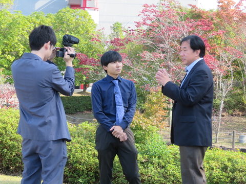 教育系YouTuberヨビノリたくみ氏による物質創成科学領域の紹介動画が公開（2024/12/13）