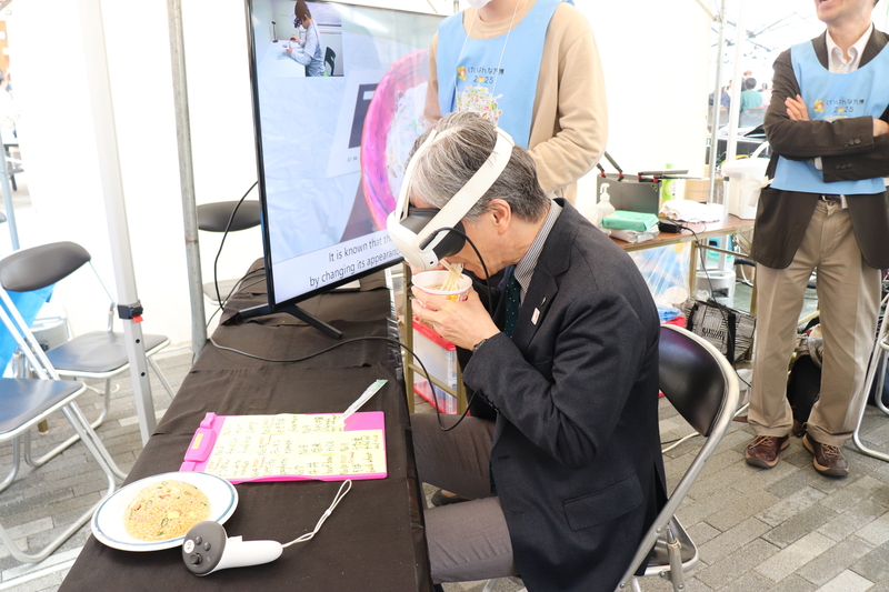 大阪・関西万博2025を塩﨑学長が視察（2025/4/23)