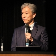 塩﨑学長による開催挨拶