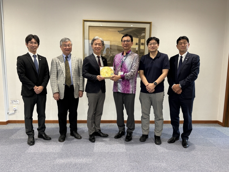 塩﨑学長一行がマレーシアを訪問（2025/9/15-18）