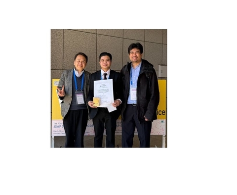 情報機能素子科学研究室の博士後期課程学生 Mark D. Ilasin さんが「第59回 応用物理学会講演奨励賞」を受賞